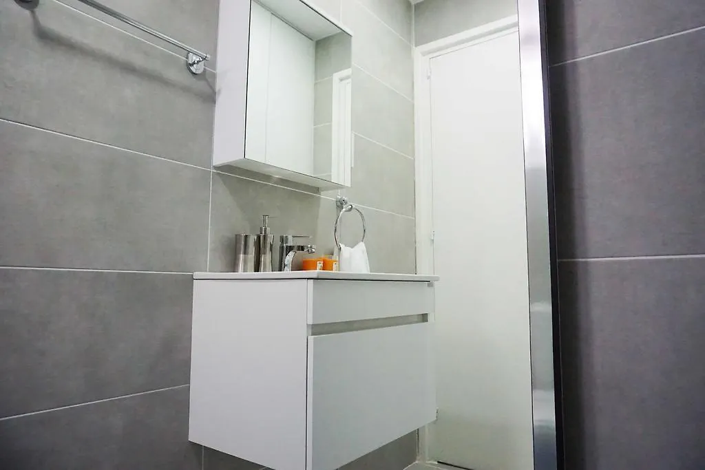 Lazuli Sea View Beachfront Ap 43 Ларнака Апартаменты